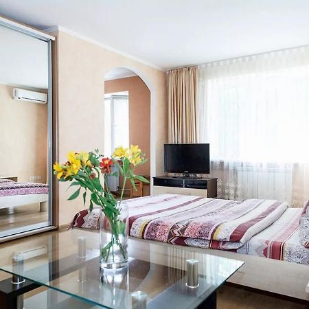 Zaporizhia Apartment In Zaporozhye. Antica מראה חיצוני תמונה